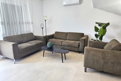 Villetta a schiera moderna, Vabriga