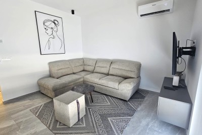 Casa a schiera moderna, Vabriga