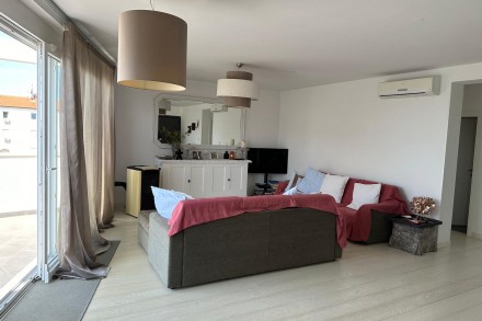 Spacious apartment with a great view of the sea