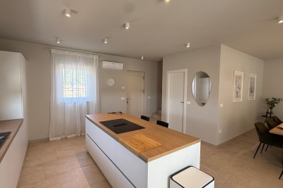 NOVO!! Villa s bazenom i pogledom na more