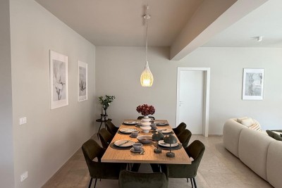 NOVO!! Villa s bazenom i pogledom na more