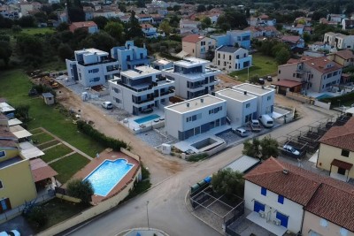 Stanovanje v prvem nadstropju s strešno teraso, Vabriga (S4)