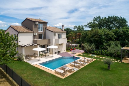 Haus mit Wohnungen in toller Lage