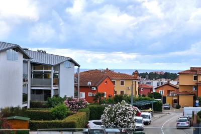 Moderno opremljen stan na dobroj lokaciji, Novigrad