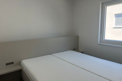 Appartamento al primo piano con terrazza sul tetto, Vabriga ( S3 )