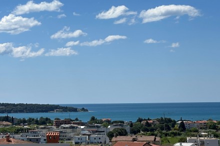 Dvosoban stan sa prekrasnim pogledom na more