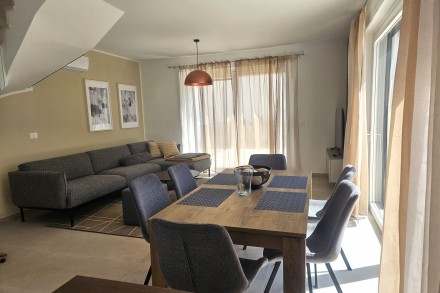 Modernes Reihenhaus mit Pool, Novigrad