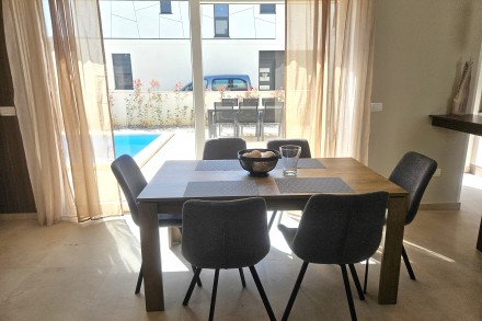 Modernes Reihenhaus mit Pool, Novigrad